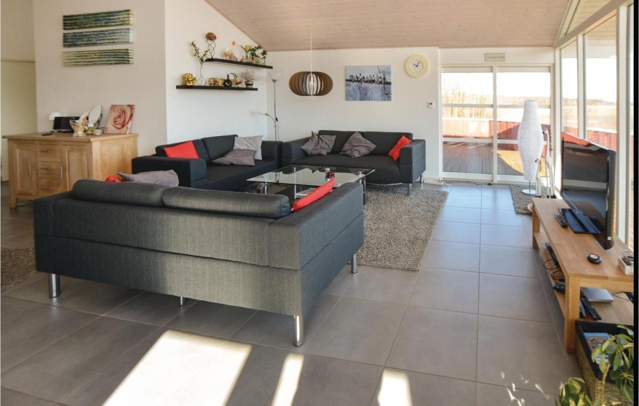 Pet Friendly Home In Augustenborg With Kitchen Asserballeskov Экстерьер фото
